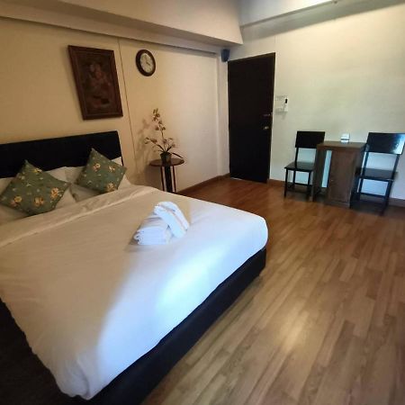Auberge de jeunesse Soft Night Barzaar à Chiang Mai Extérieur photo