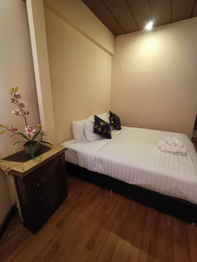 Auberge de jeunesse Soft Night Barzaar à Chiang Mai Extérieur photo