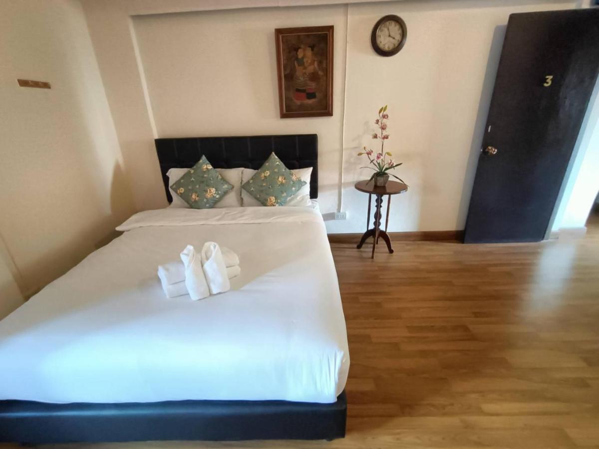 Auberge de jeunesse Soft Night Barzaar à Chiang Mai Extérieur photo