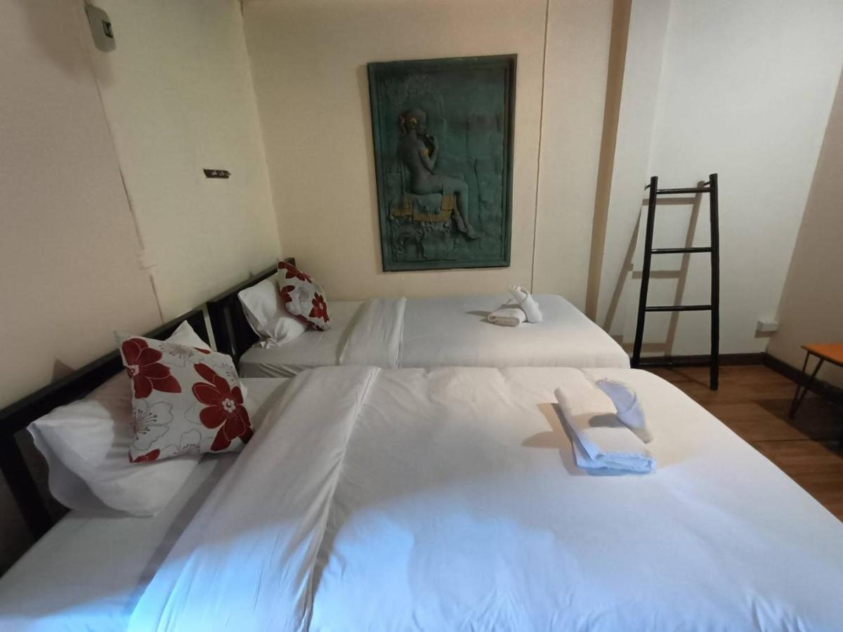 Auberge de jeunesse Soft Night Barzaar à Chiang Mai Extérieur photo