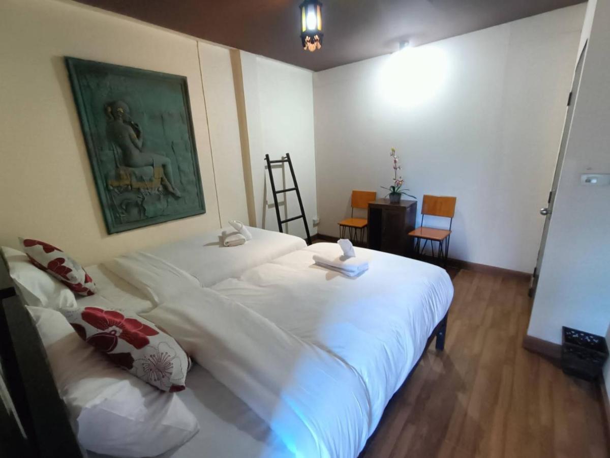 Auberge de jeunesse Soft Night Barzaar à Chiang Mai Extérieur photo